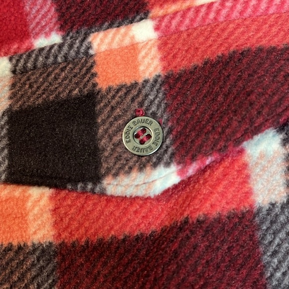 ✨Eddie Bauer✨ NWT Plus Size Quest Plaid Flannel Shirt Size XXL/2XL Red Black - Picture 7 of 12